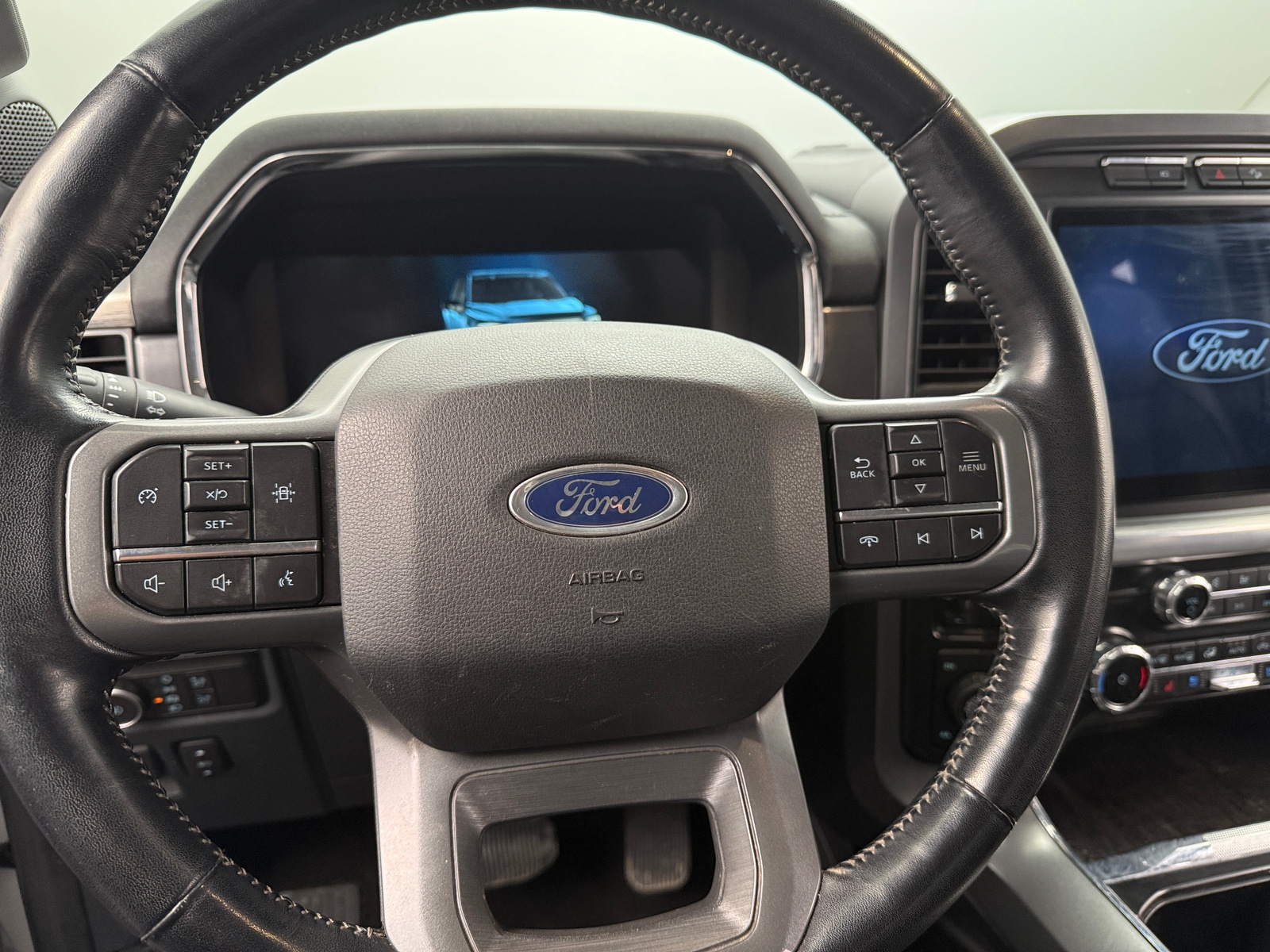 Thumbnail: 2022 Ford Econoline - 4