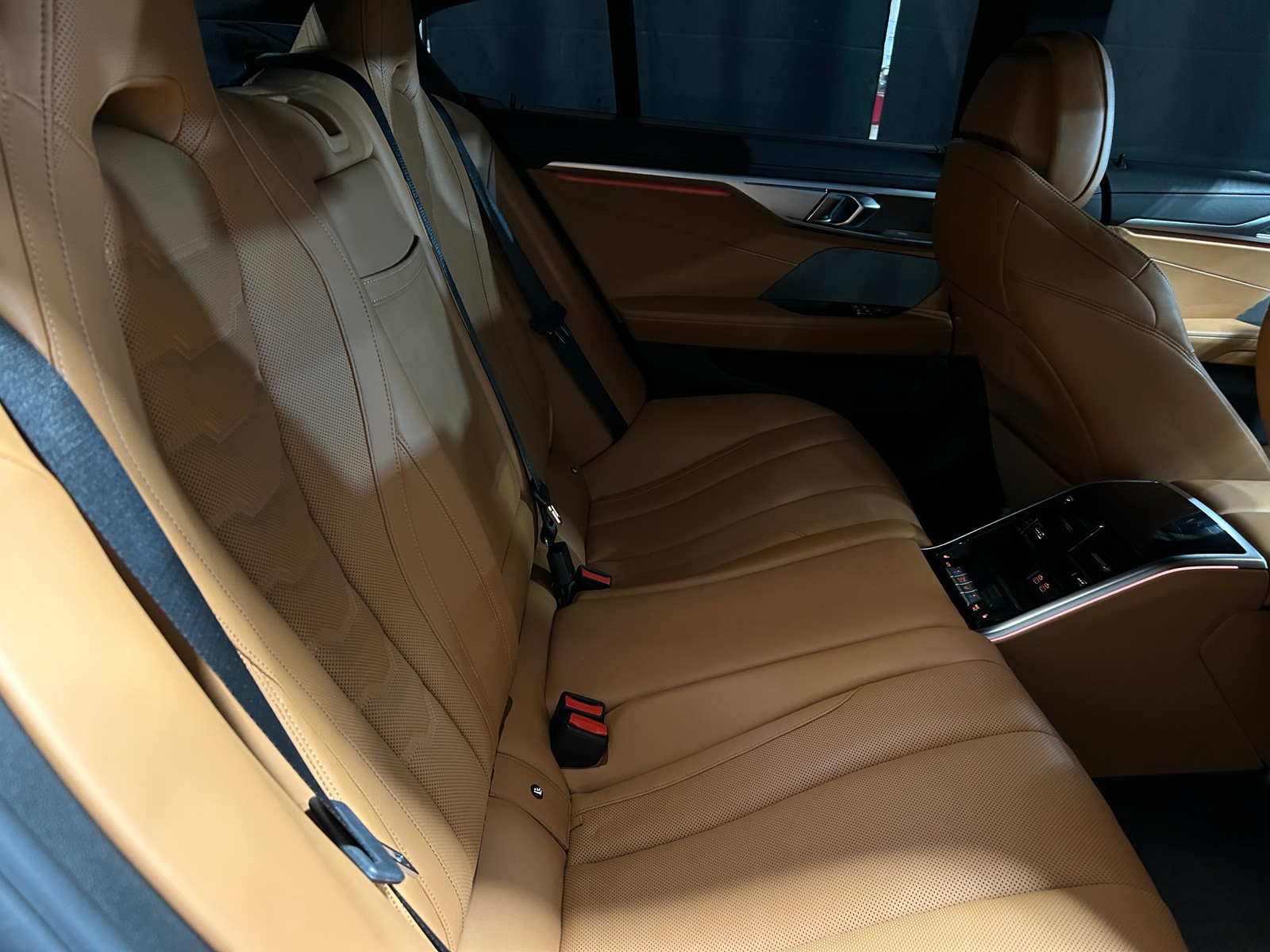 Thumbnail: 2022 BMW 8 Series - 5