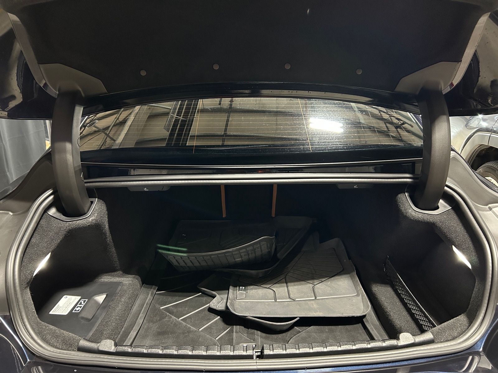 Thumbnail: 2022 BMW 8 Series - 6