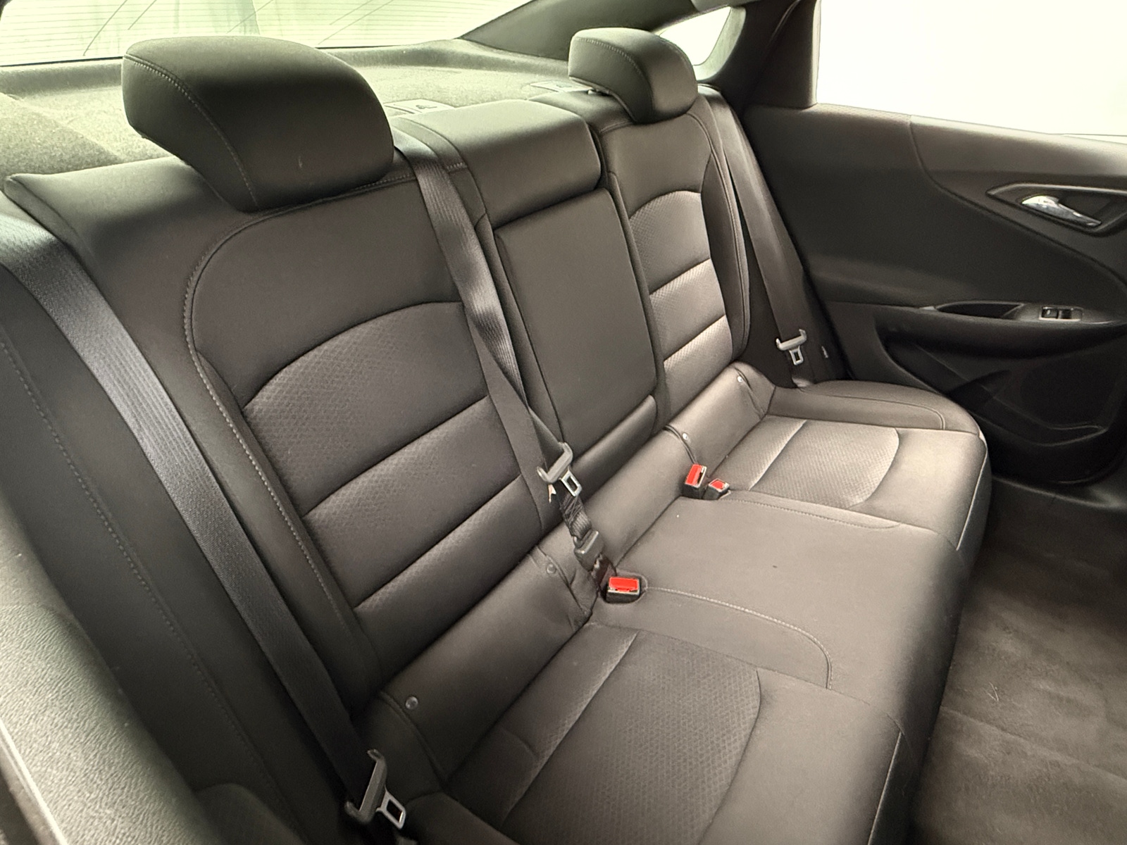 Thumbnail: 2018 Chevrolet Malibu - 6