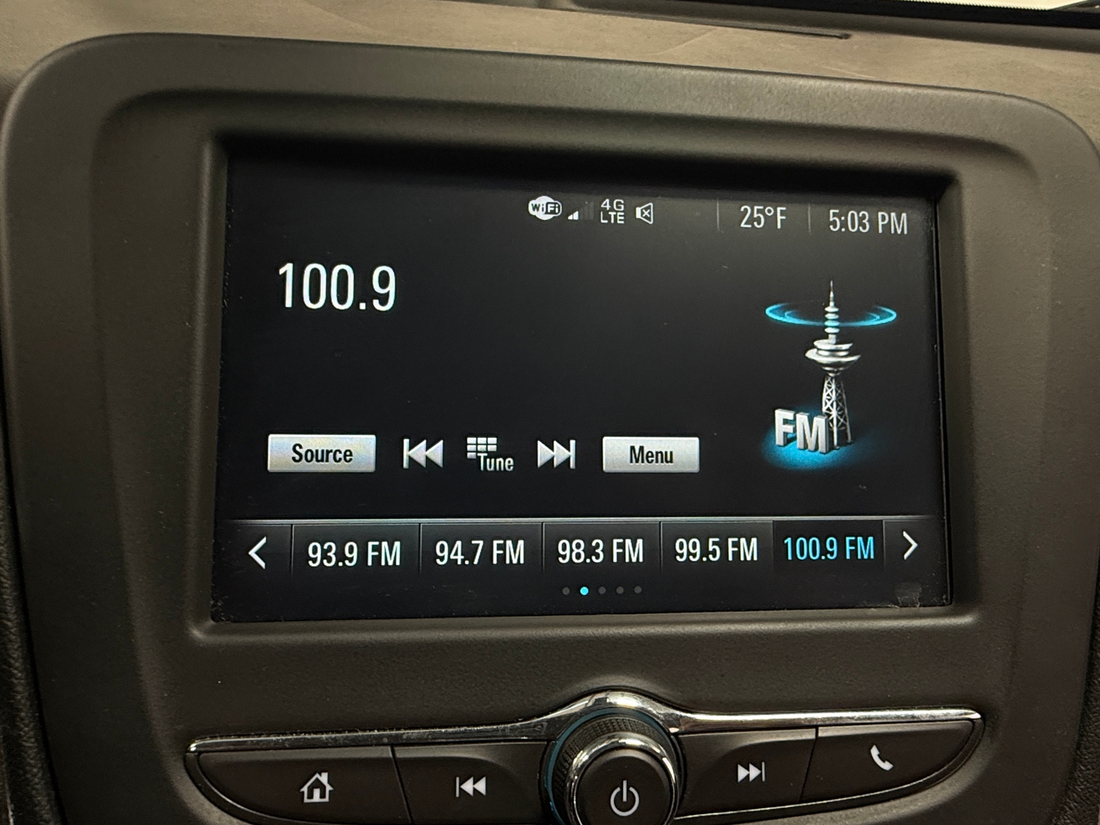 Thumbnail: 2018 Chevrolet Malibu - 4