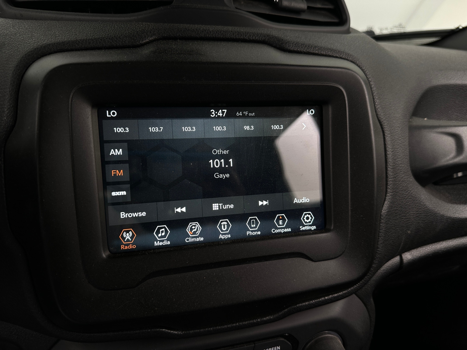 Thumbnail: 2020 Jeep Renegade - 4