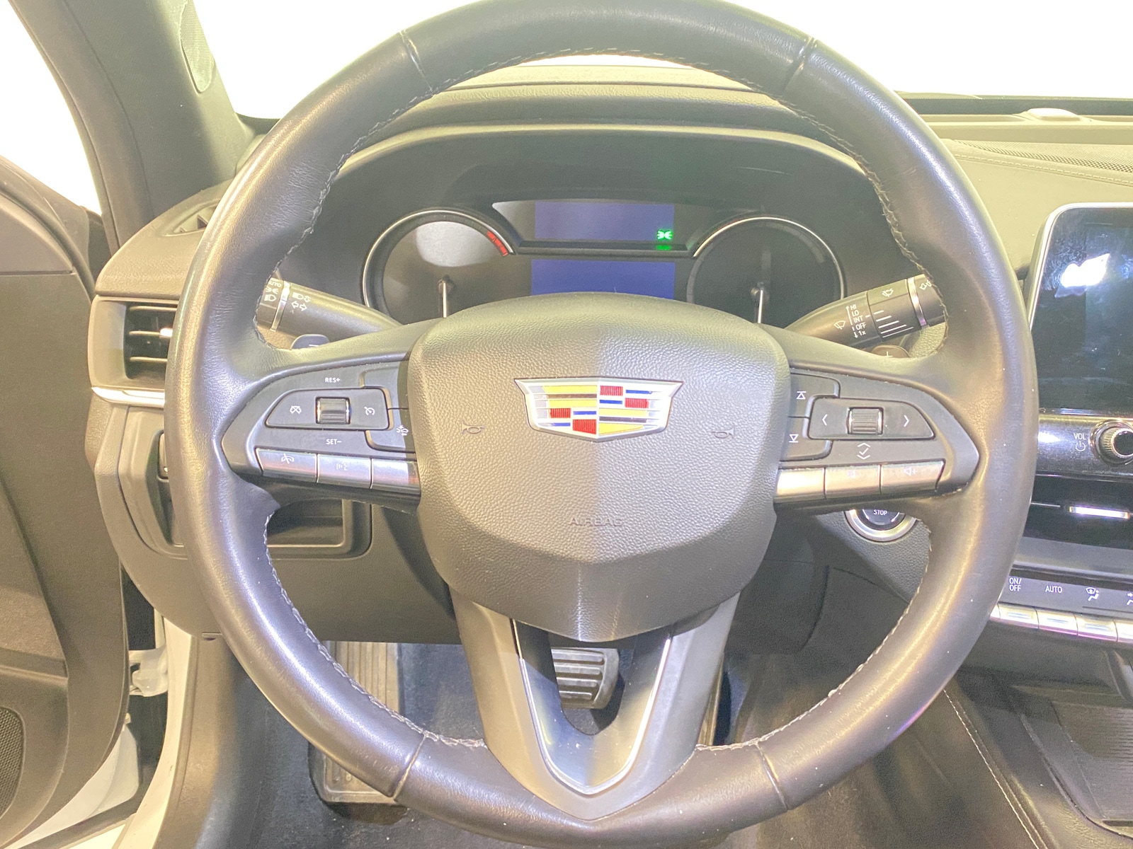 Thumbnail: 2024 Cadillac CT4 - 4