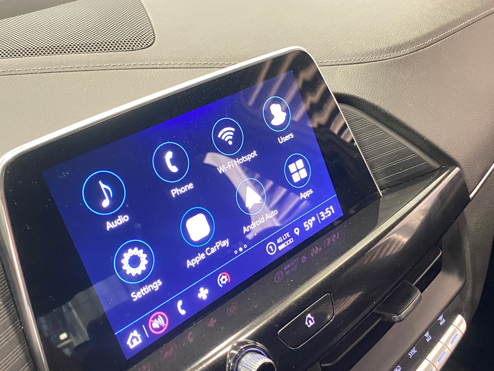 Thumbnail: 2024 Cadillac CT4 - 3