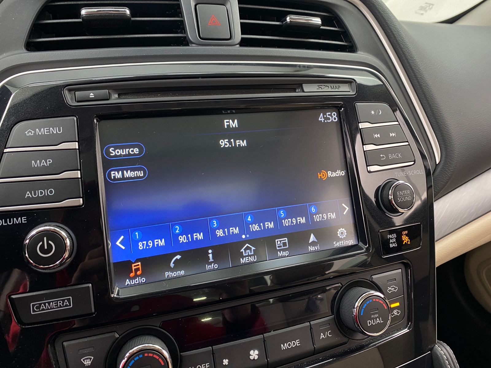 Thumbnail: 2017 Nissan Maxima - 3