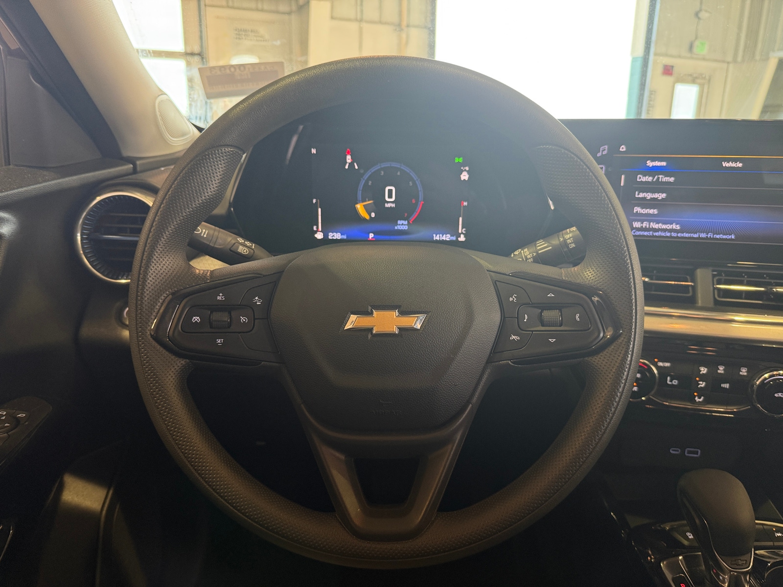 Thumbnail: 2025 Chevrolet Trax - 5