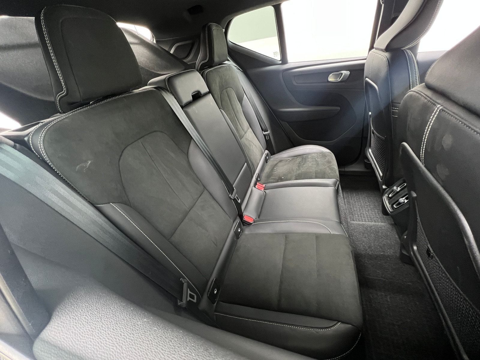 Thumbnail: 2021 Volvo XC40 - 5