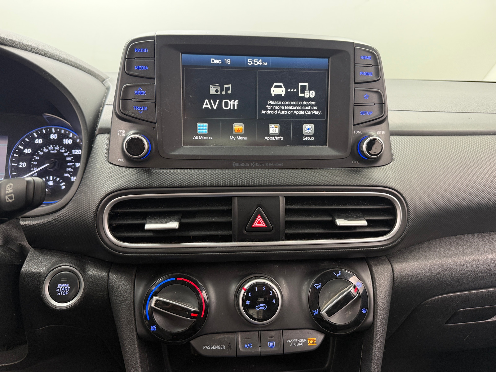 Thumbnail: 2020 Hyundai Kona - 4