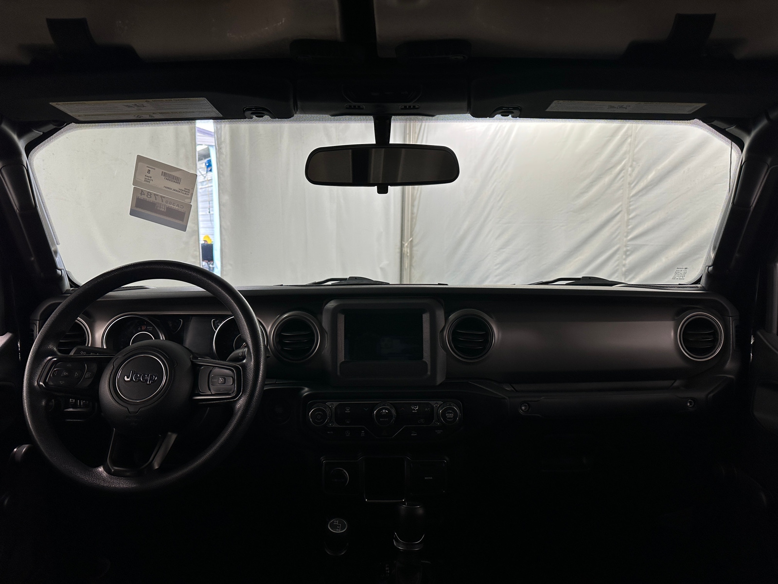 Thumbnail: 2022 Jeep Gladiator - 3