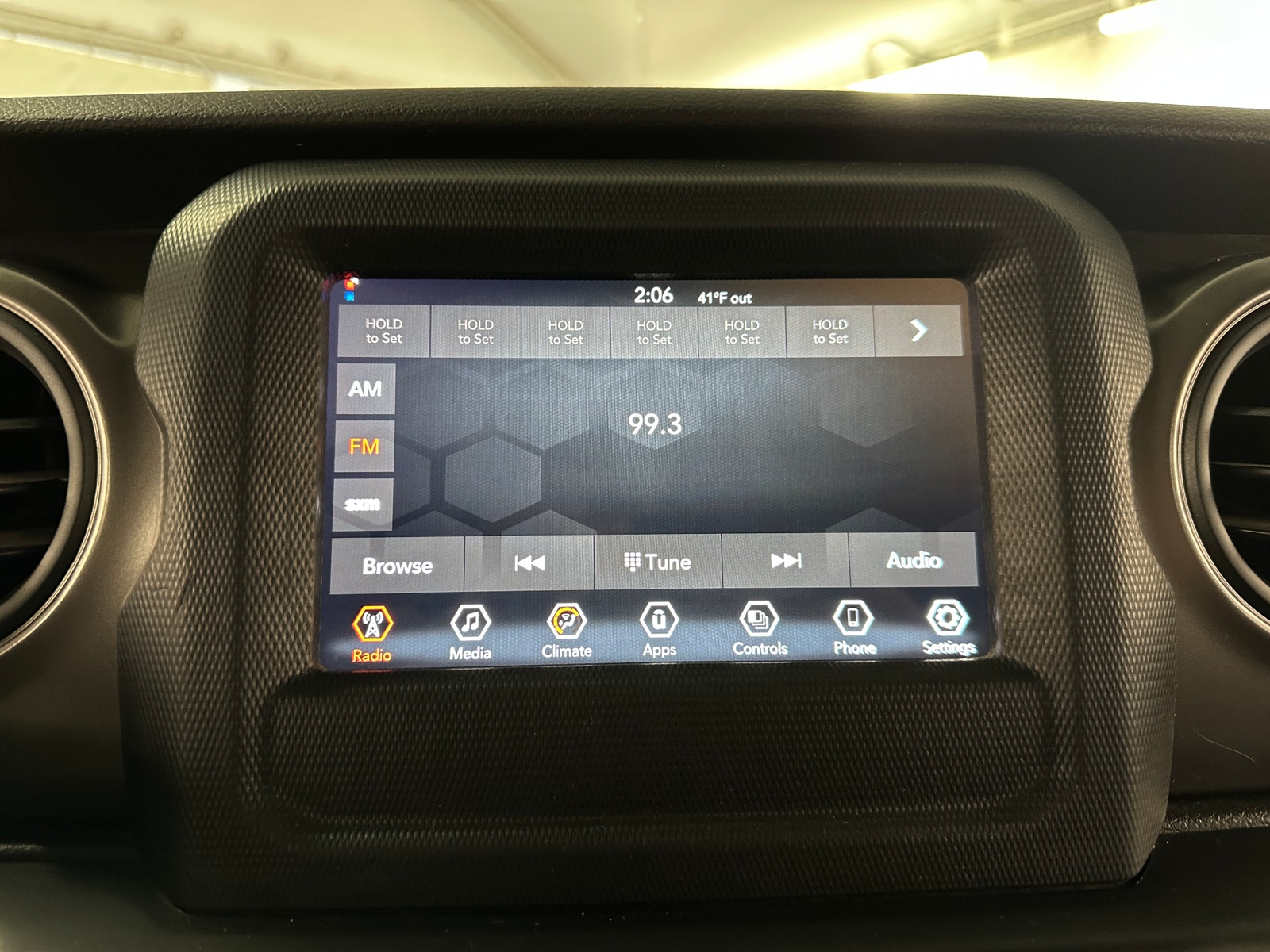 Thumbnail: 2022 Jeep Gladiator - 4