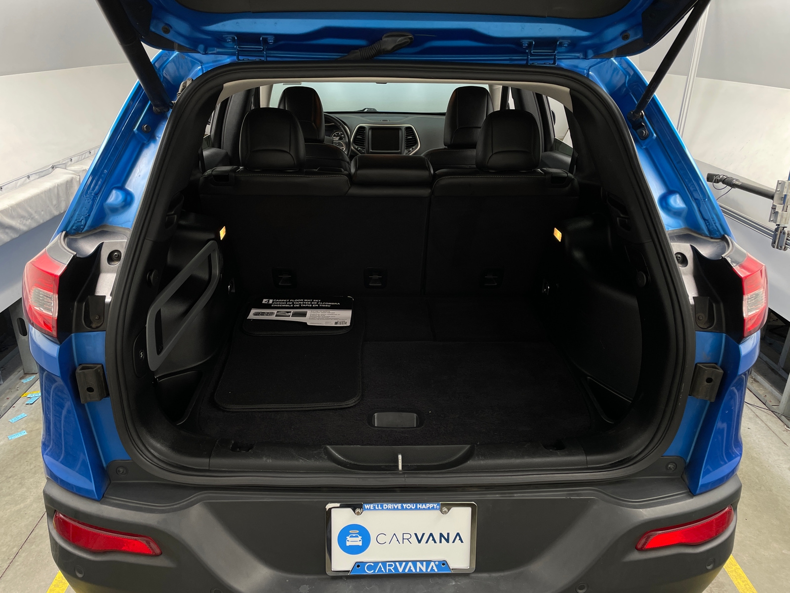 Thumbnail: 2018 Jeep Cherokee - 6