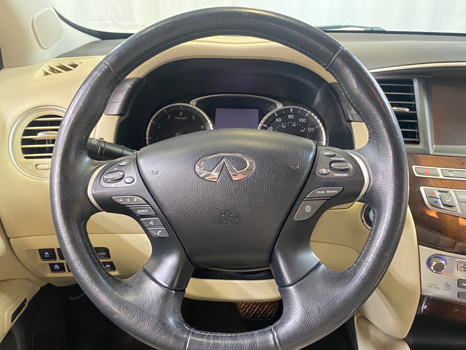 Thumbnail: 2015 INFINITI QX60 - 4