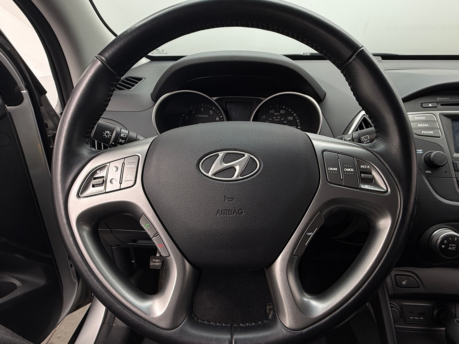 Thumbnail: 2015 Hyundai Tucson - 4