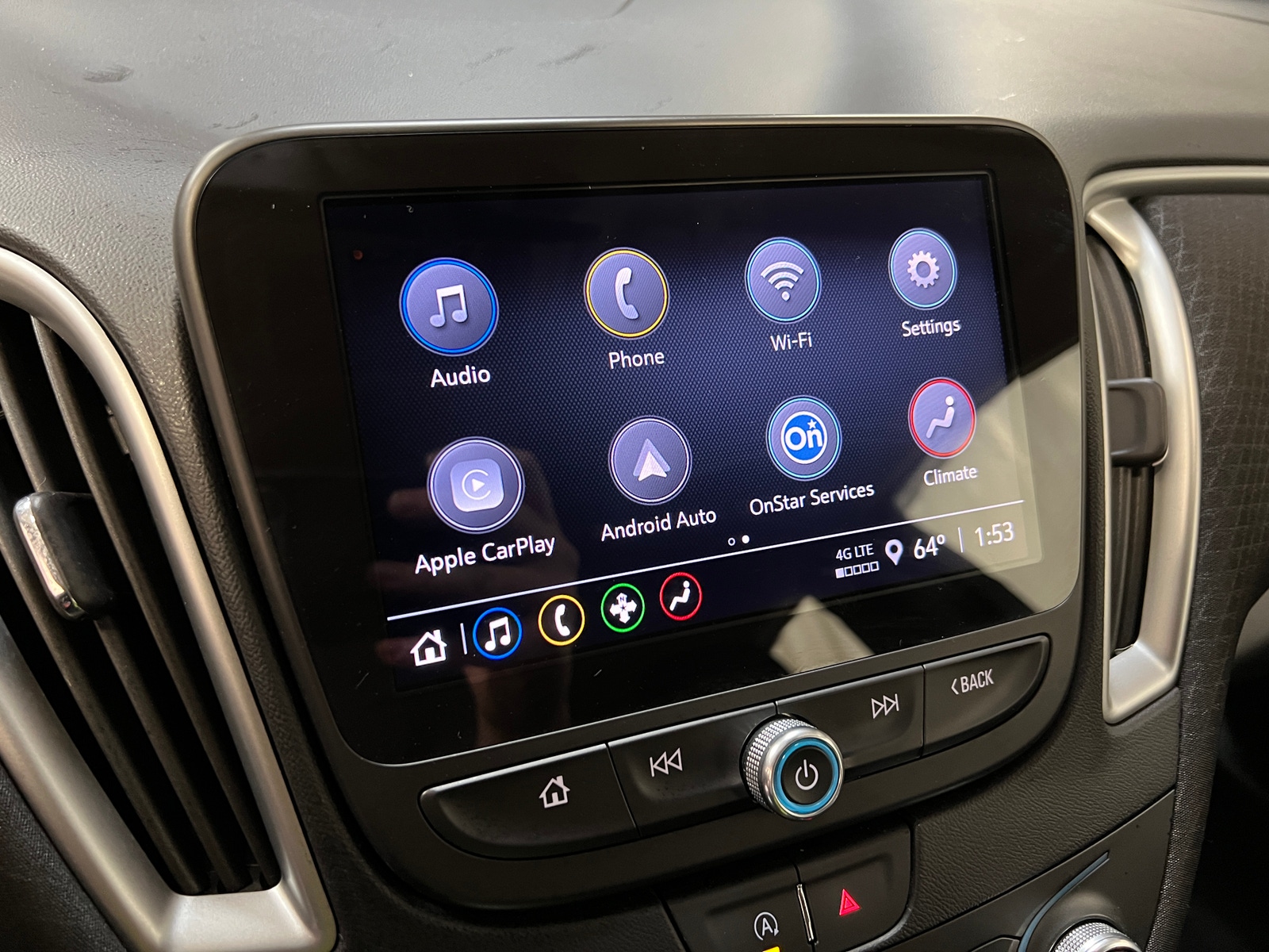 Thumbnail: 2024 Chevrolet Malibu - 4