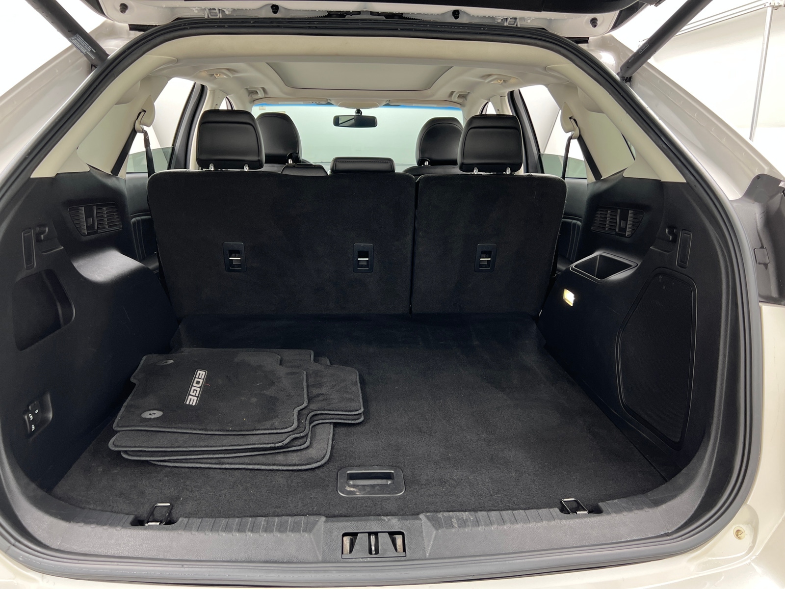 Thumbnail: 2017 Ford Edge - 6