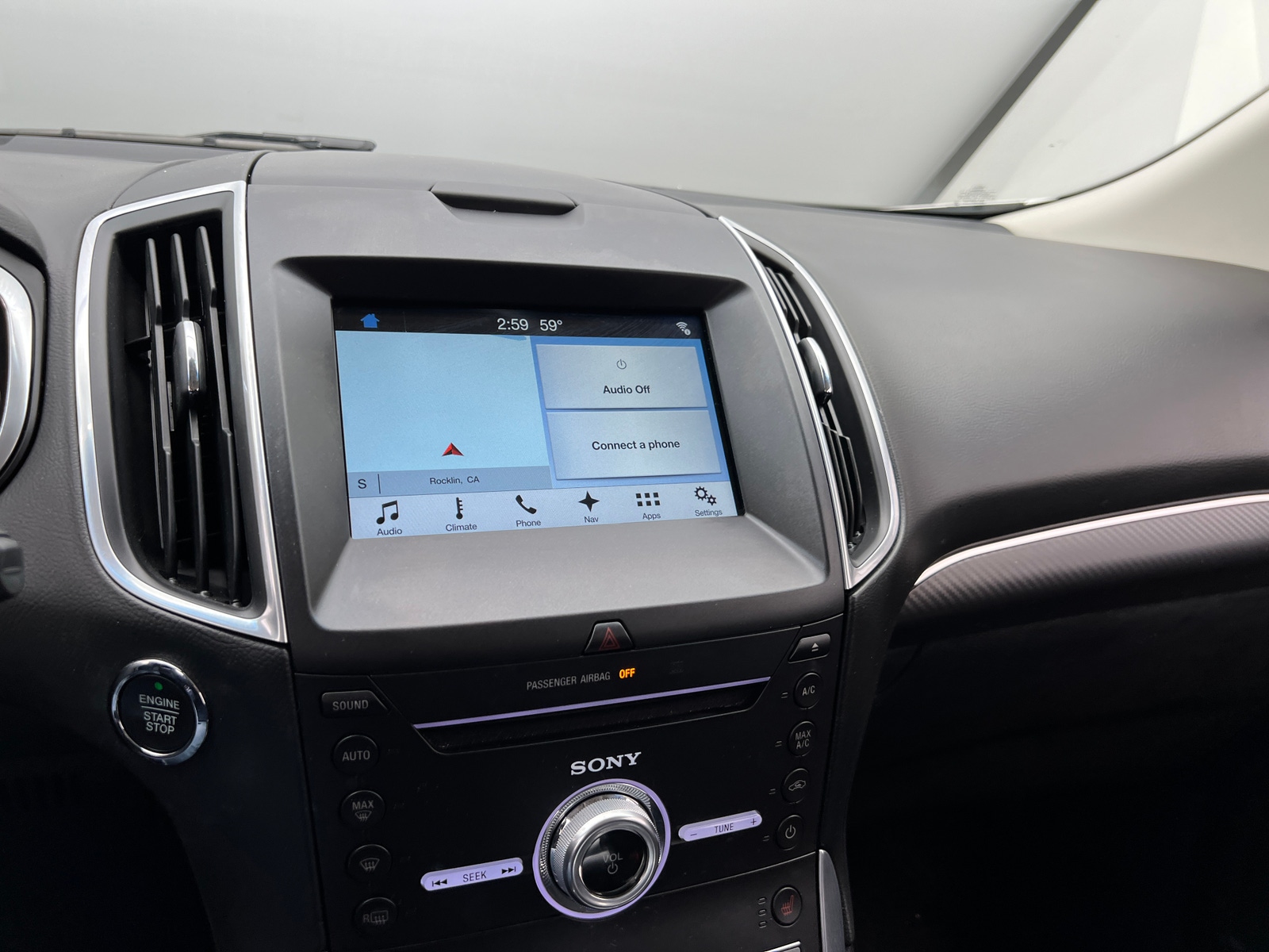 Thumbnail: 2017 Ford Edge - 3