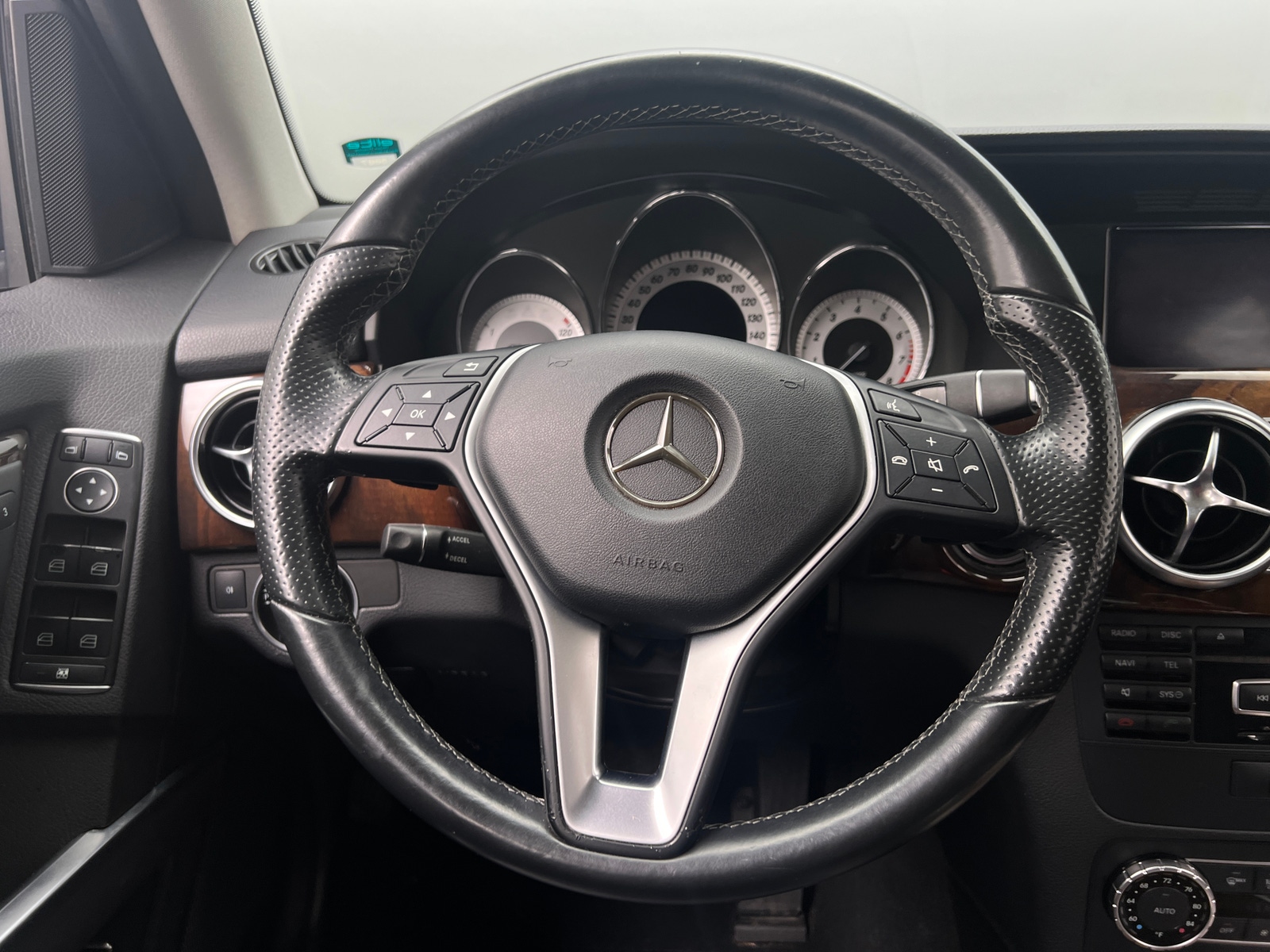 Thumbnail: 2015 Mercedes-Benz GLK - 4