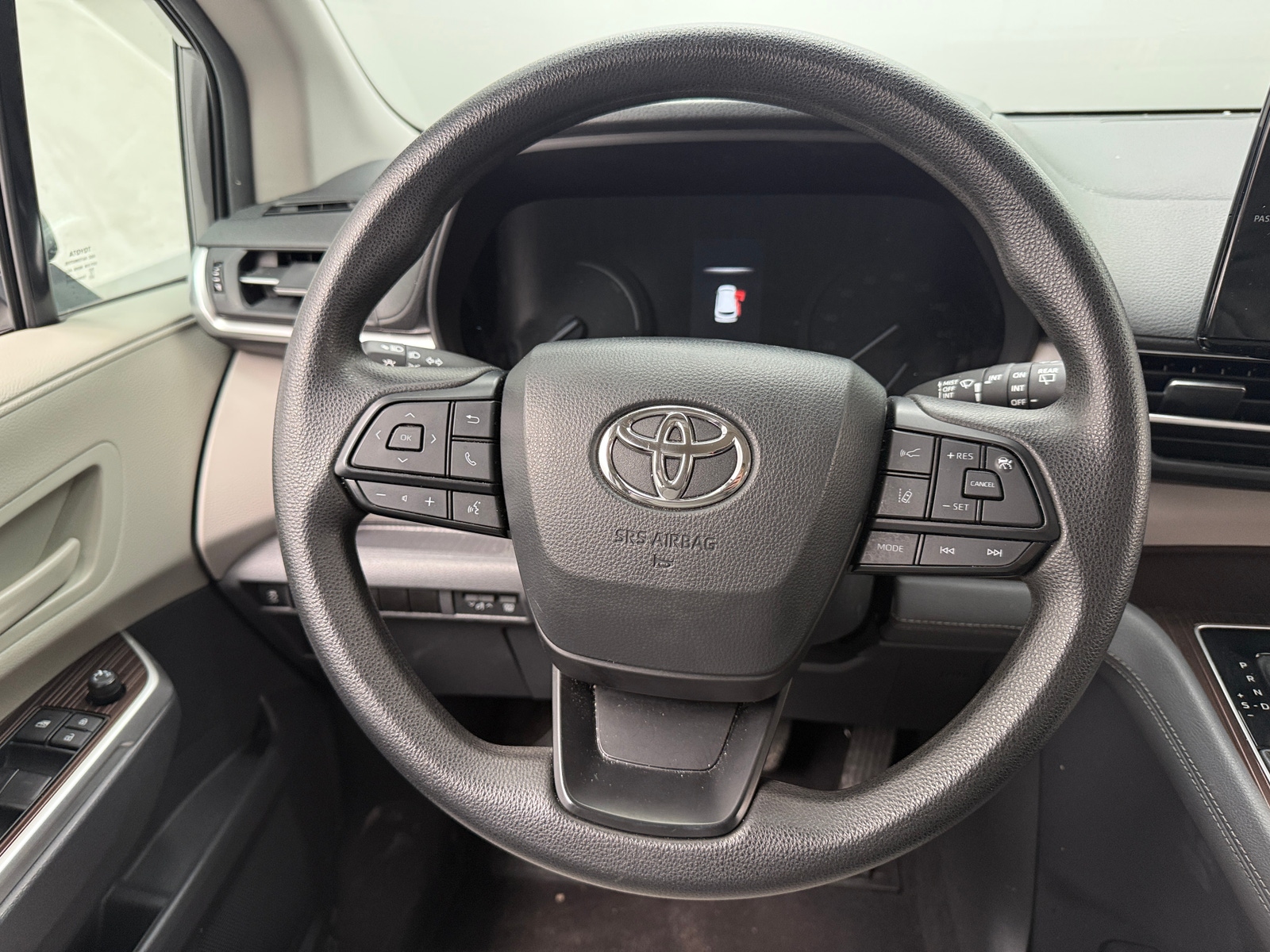 Thumbnail: 2024 Toyota Sienna - 5