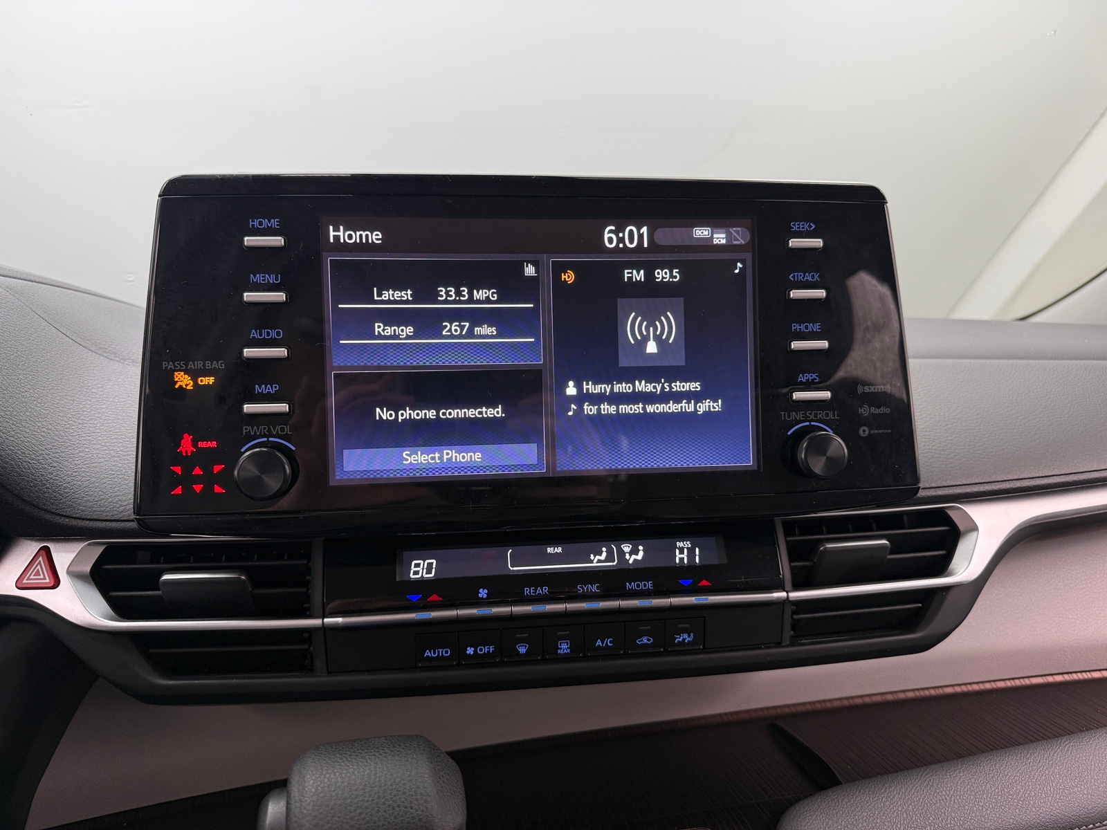 Thumbnail: 2024 Toyota Sienna - 4