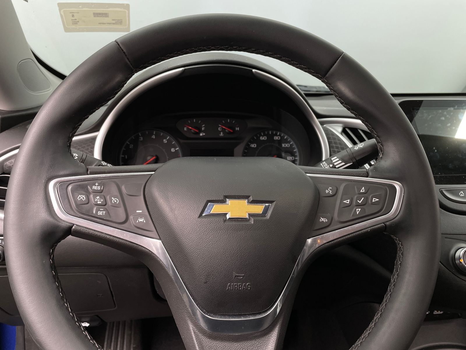 Thumbnail: 2023 Chevrolet Malibu - 5