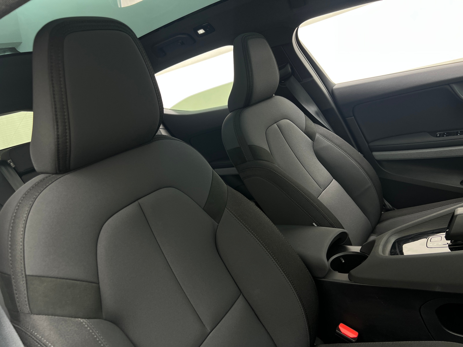 Thumbnail: 2022 Polestar 2 - 2