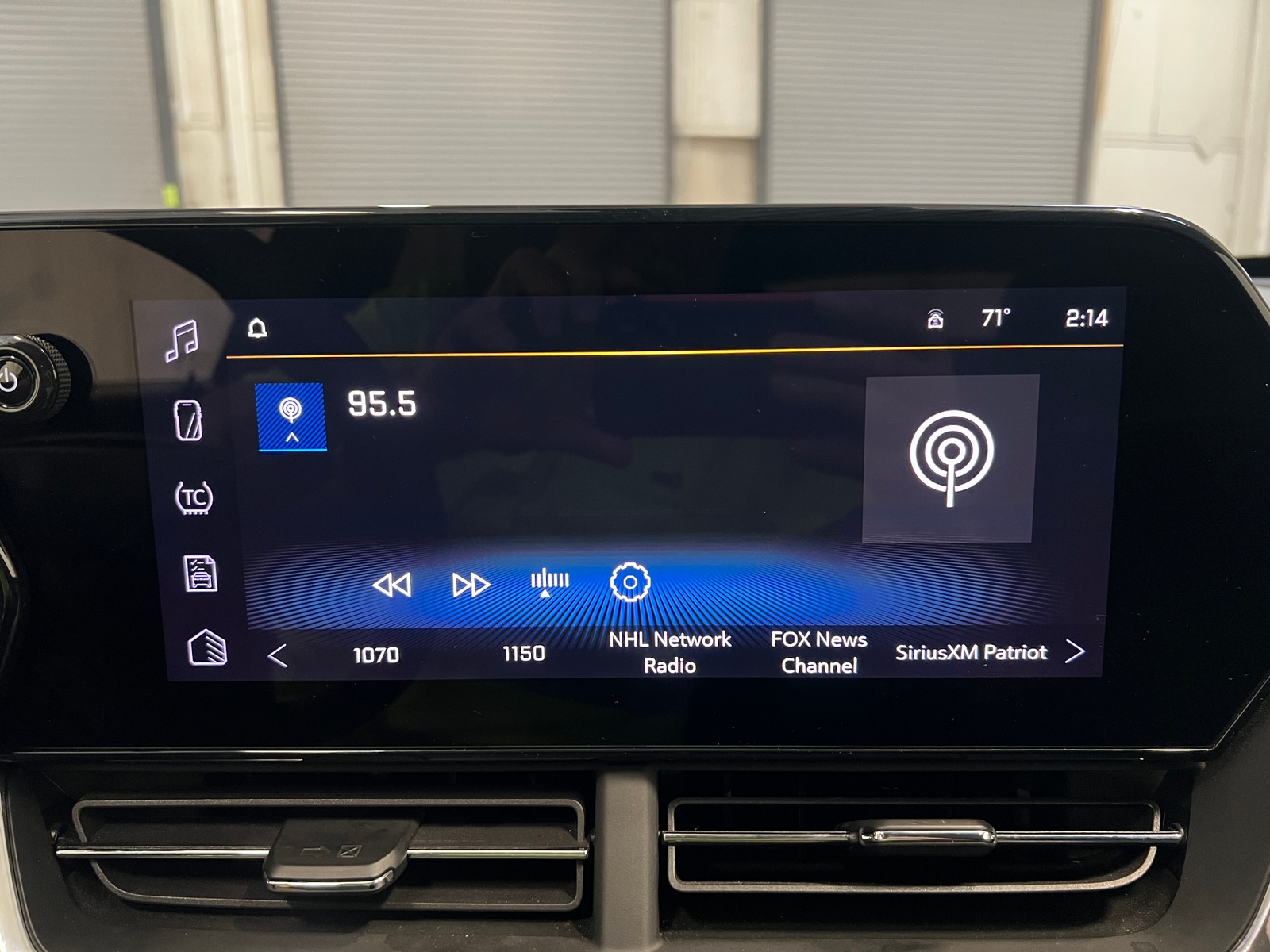 Thumbnail: 2025 Chevrolet Trax - 4