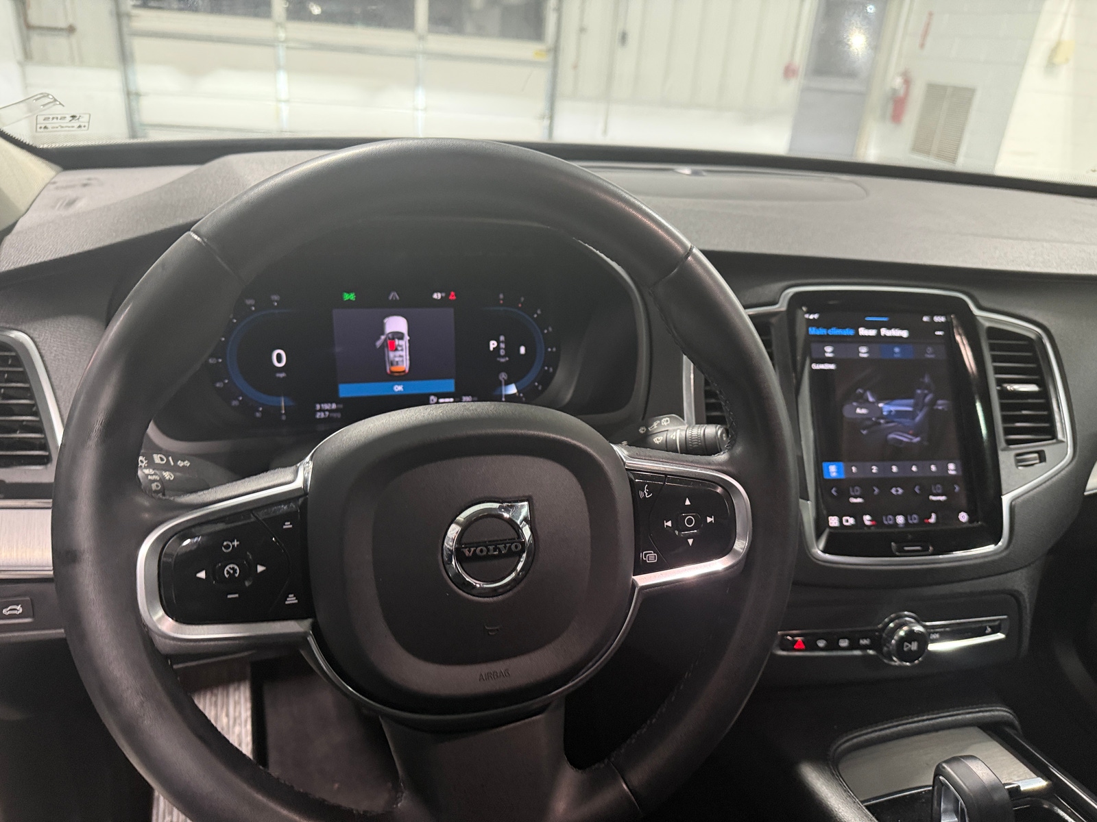 Thumbnail: 2023 Volvo XC90 - 4