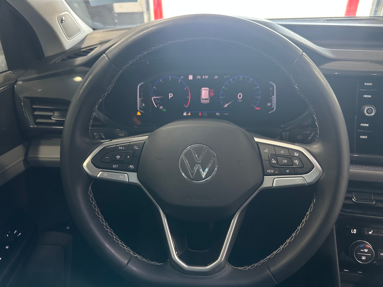 Thumbnail: 2023 Volkswagen Taos - 4