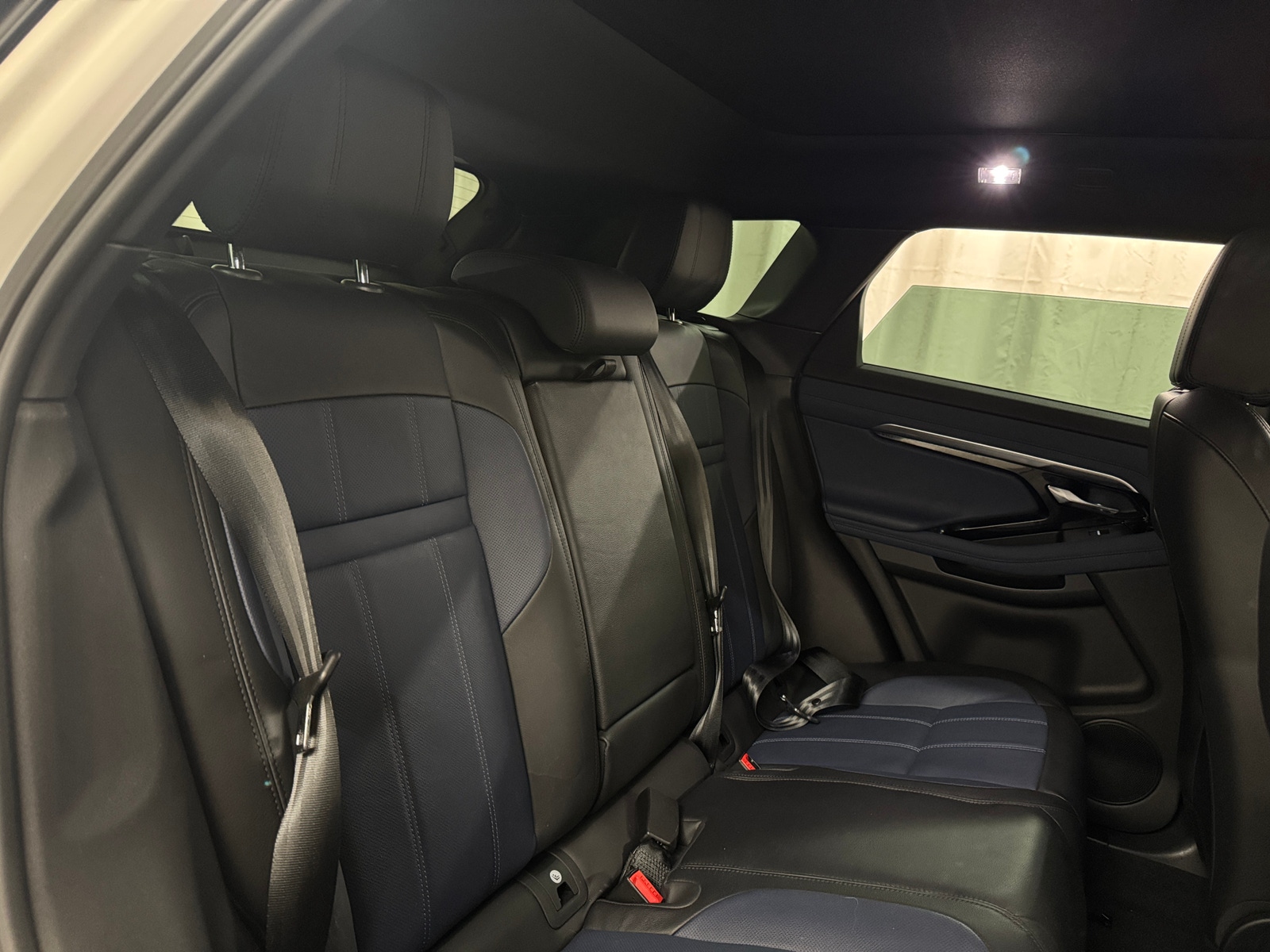 Thumbnail: 2021 Land Rover Range Rover Evoque - 5