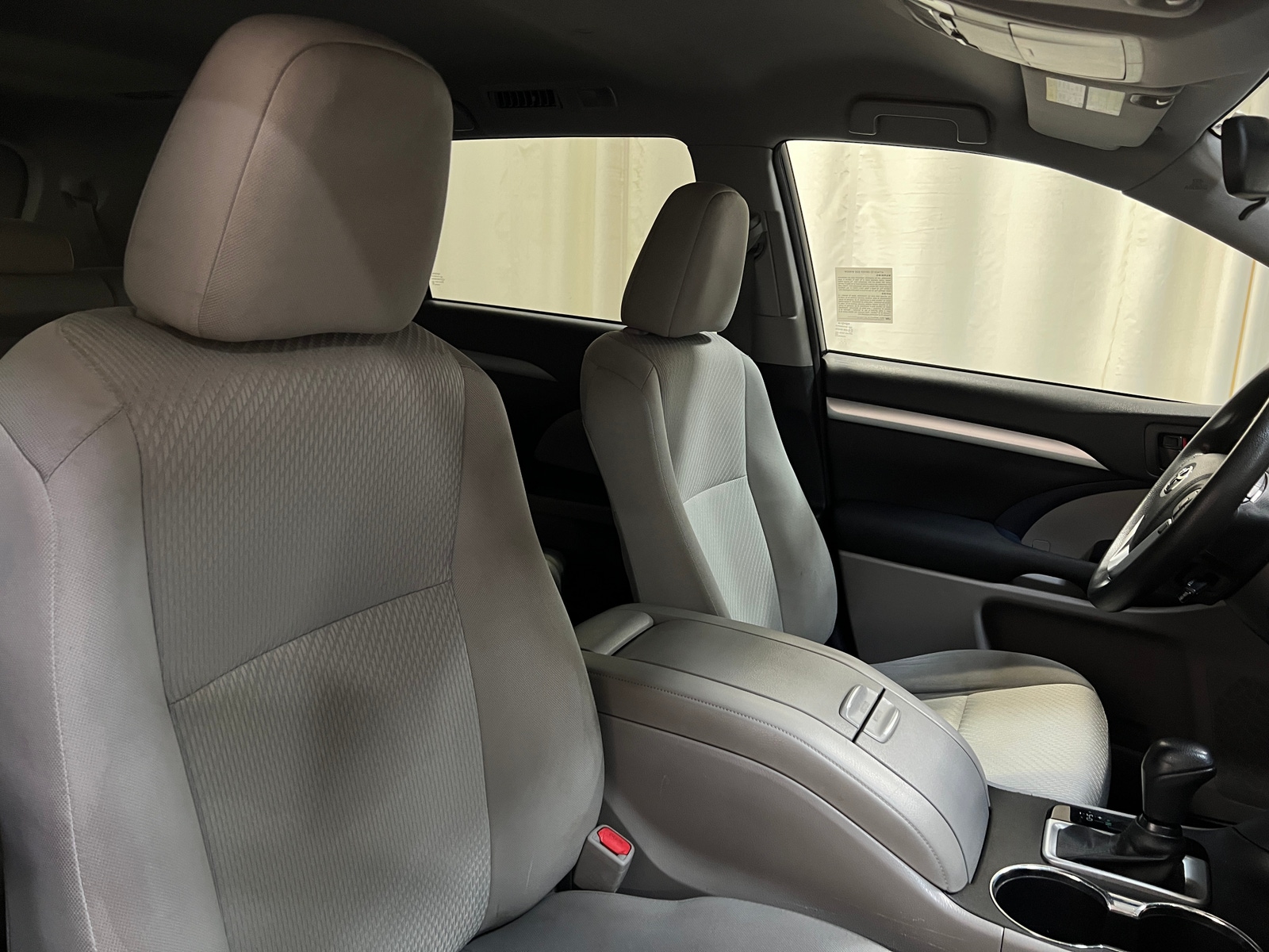 Thumbnail: 2017 Toyota Highlander - 2