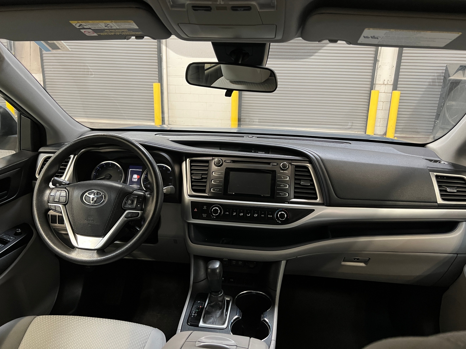 Thumbnail: 2017 Toyota Highlander - 3