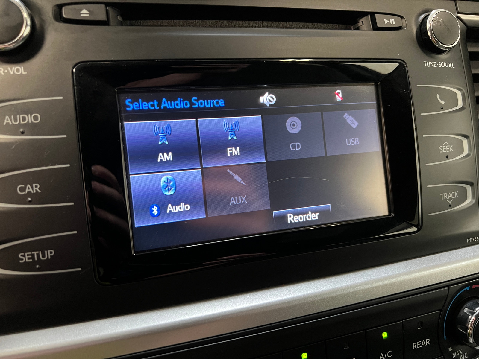 Thumbnail: 2017 Toyota Highlander - 4