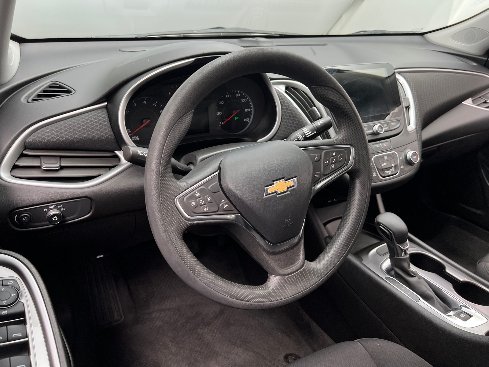 Thumbnail: 2024 Chevrolet Malibu - 5