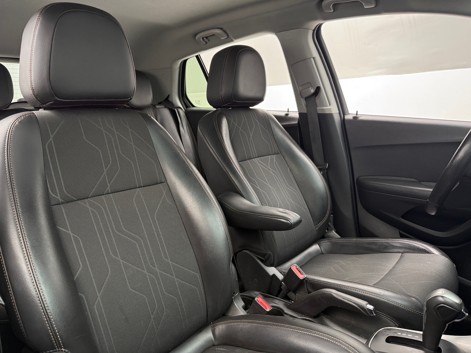 Thumbnail: 2020 Chevrolet Trax - 2