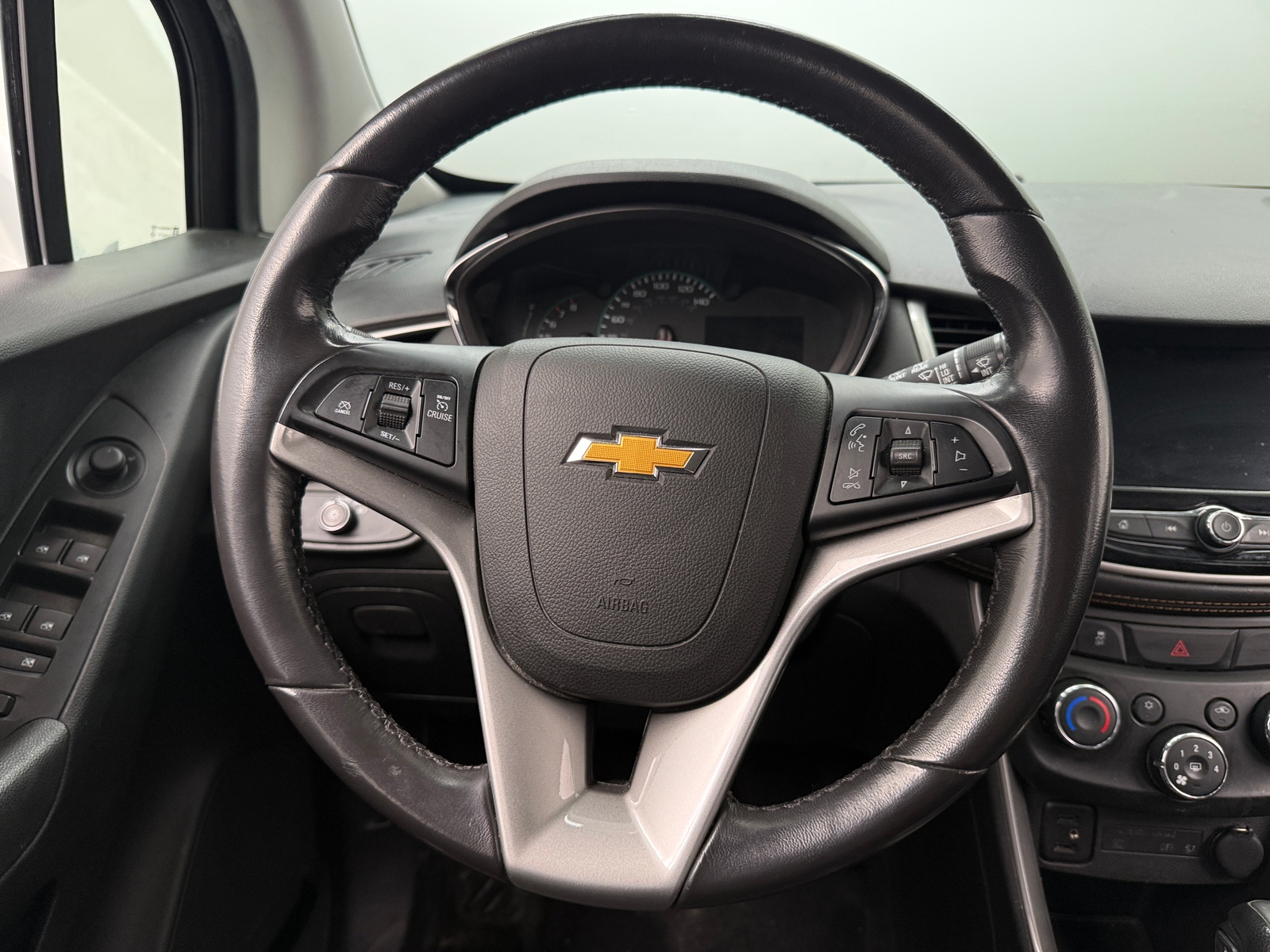 Thumbnail: 2020 Chevrolet Trax - 5