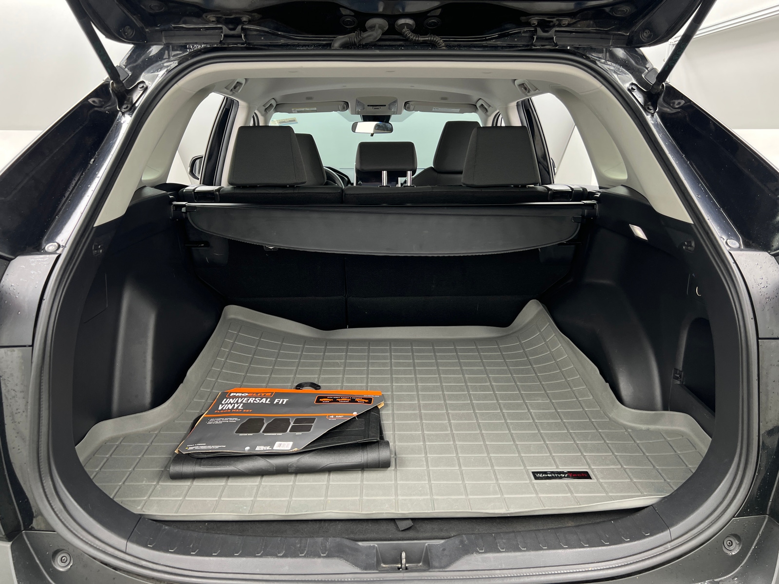 Thumbnail: 2023 Toyota RAV4 - 7