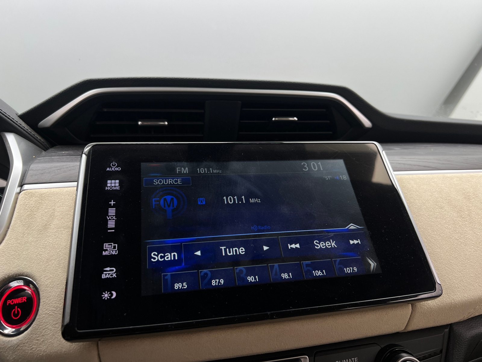 Thumbnail: 2019 Honda Clarity - 3