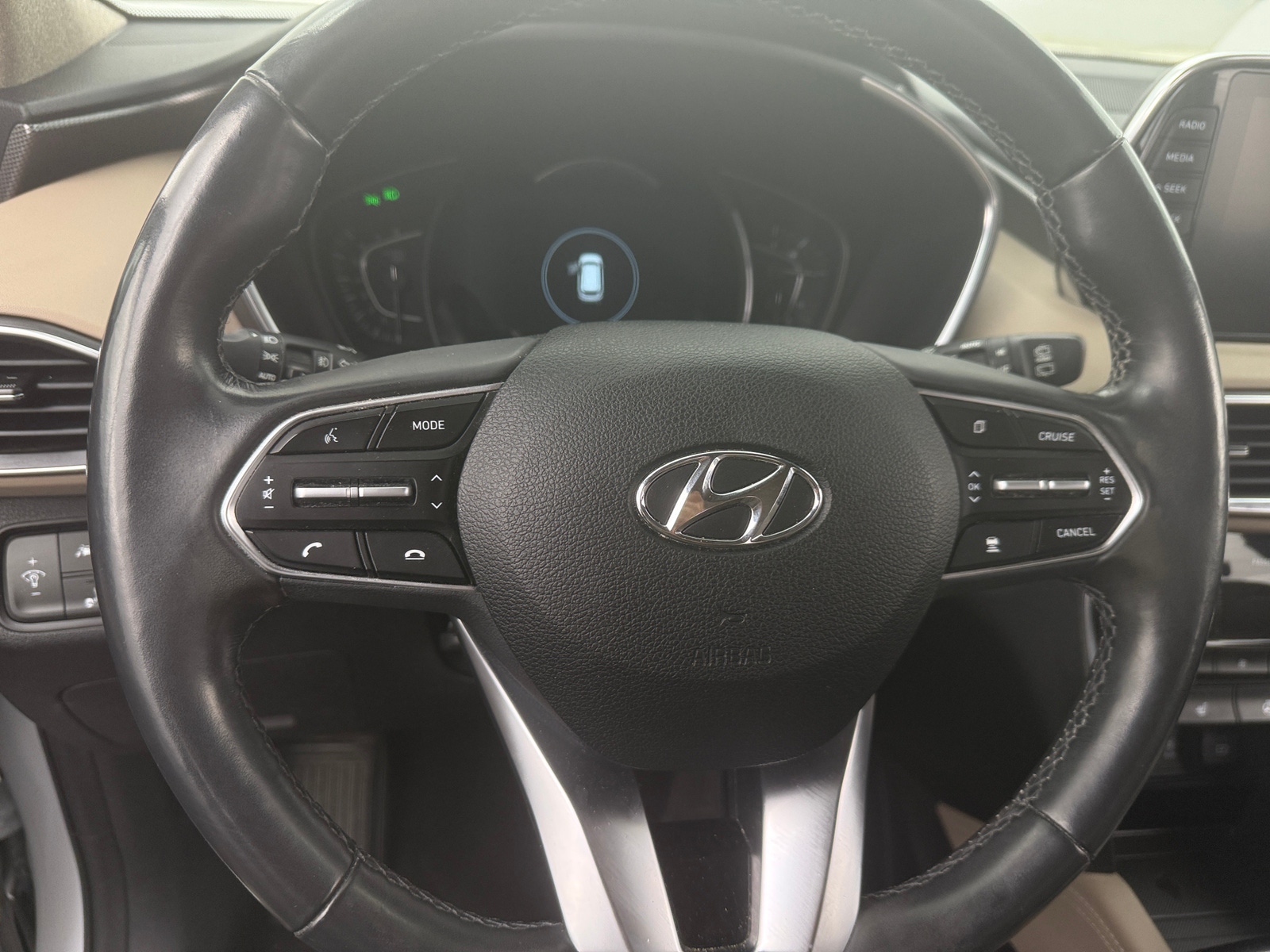 Thumbnail: 2019 Hyundai Santa Fe - 4