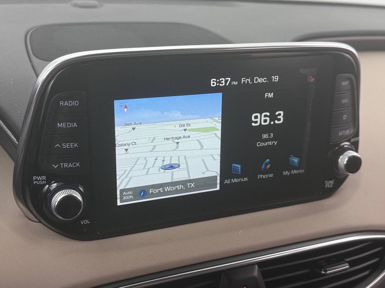 Thumbnail: 2019 Hyundai Santa Fe - 3