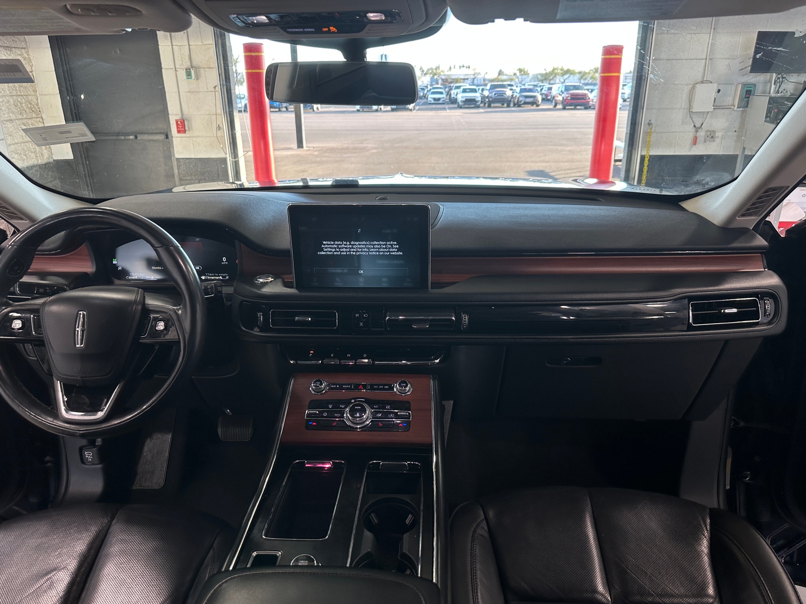 Thumbnail: 2023 Lincoln Aviator - 2