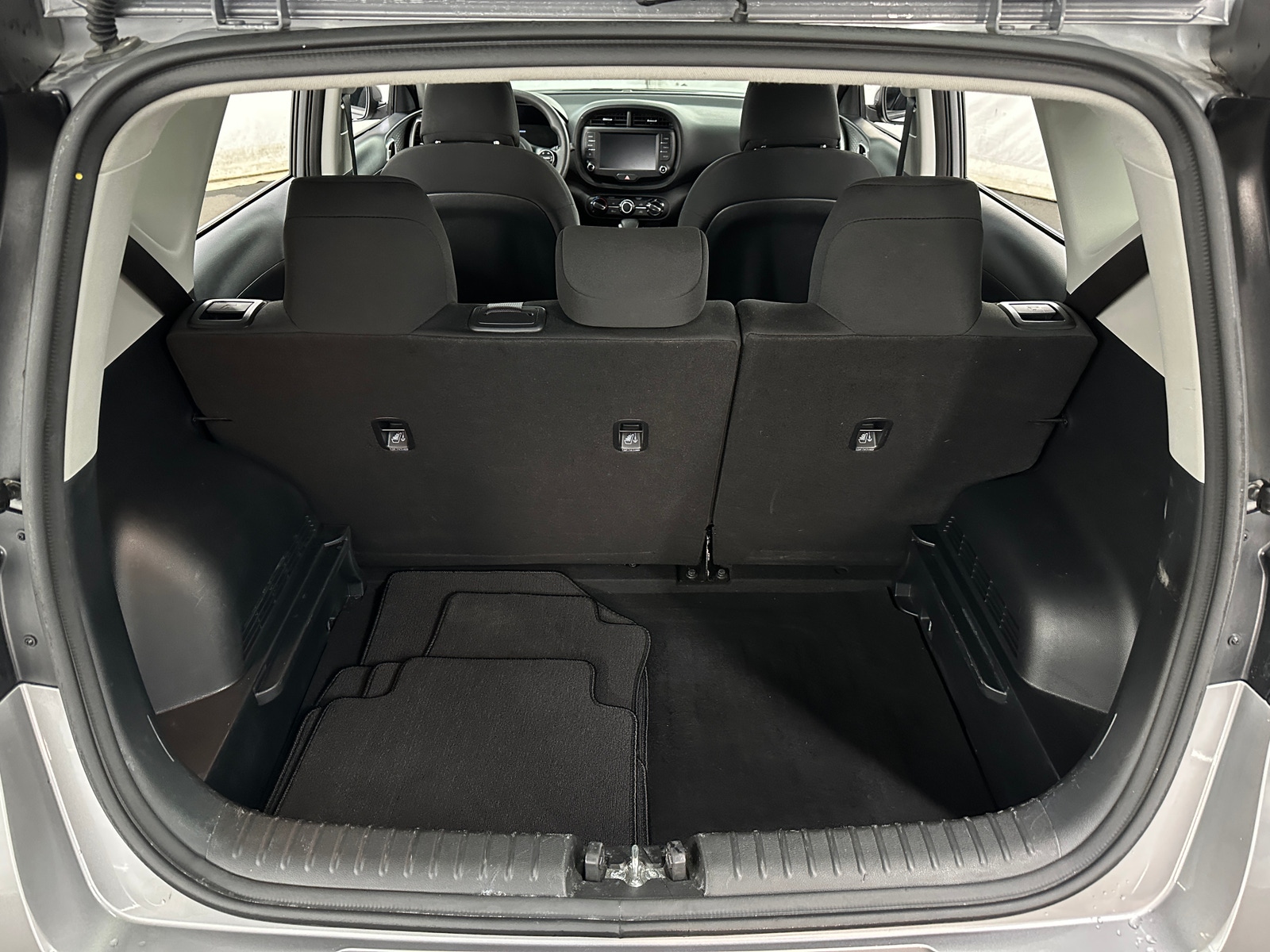 Thumbnail: 2024 Kia Soul - 7