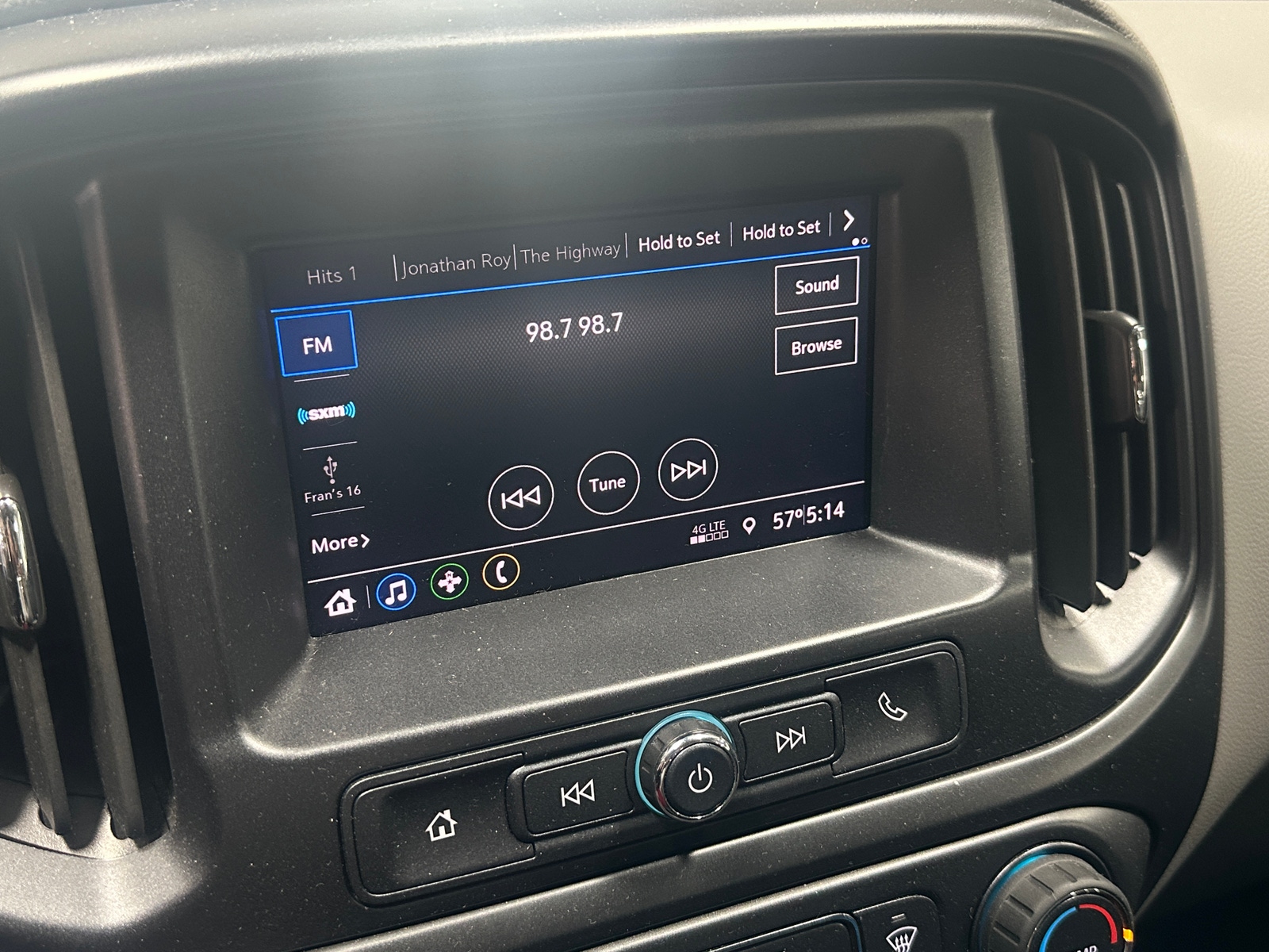 Thumbnail: 2021 Chevrolet Colorado - 4