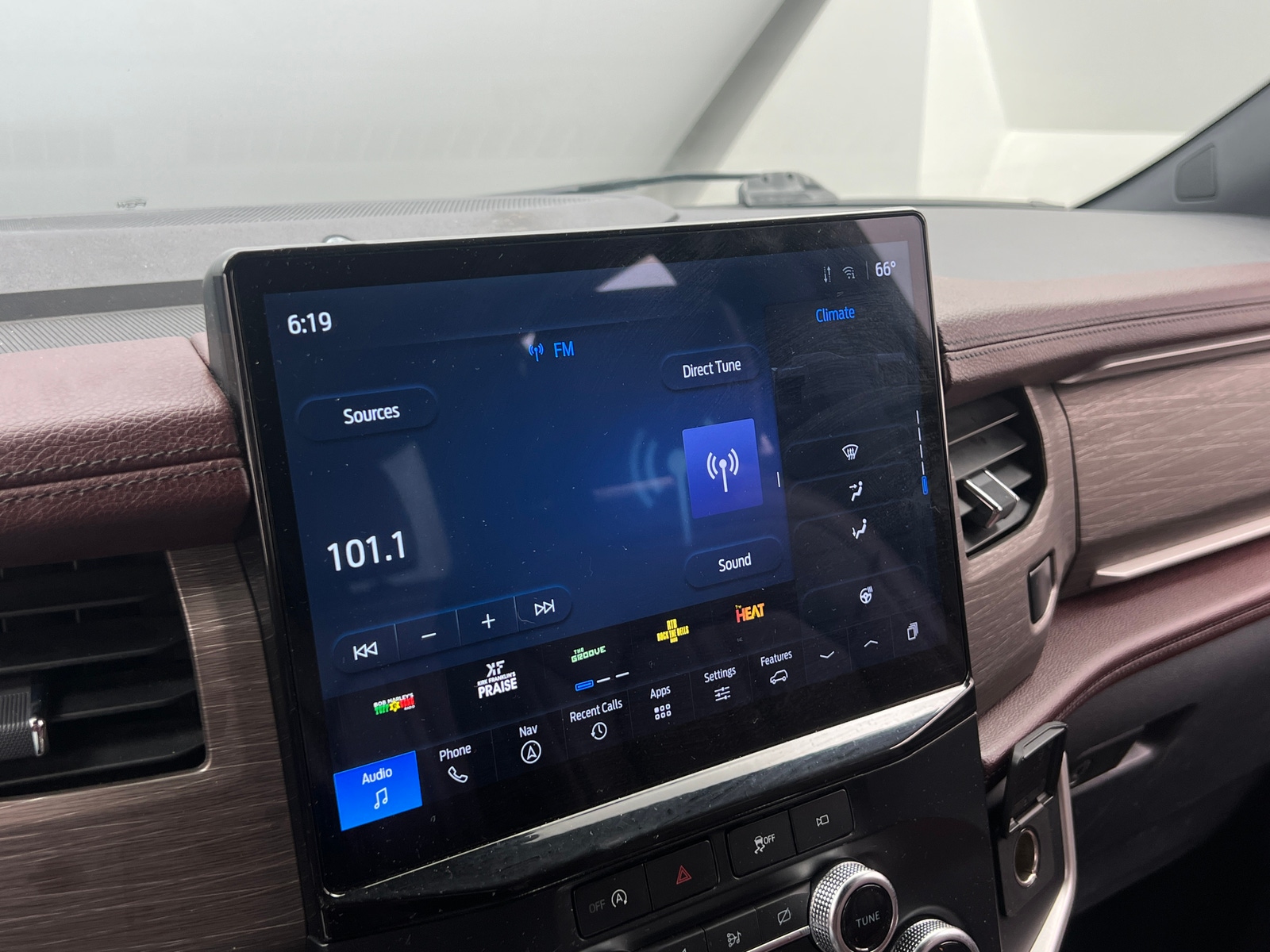 Thumbnail: 2024 Ford Expedition MAX - 3