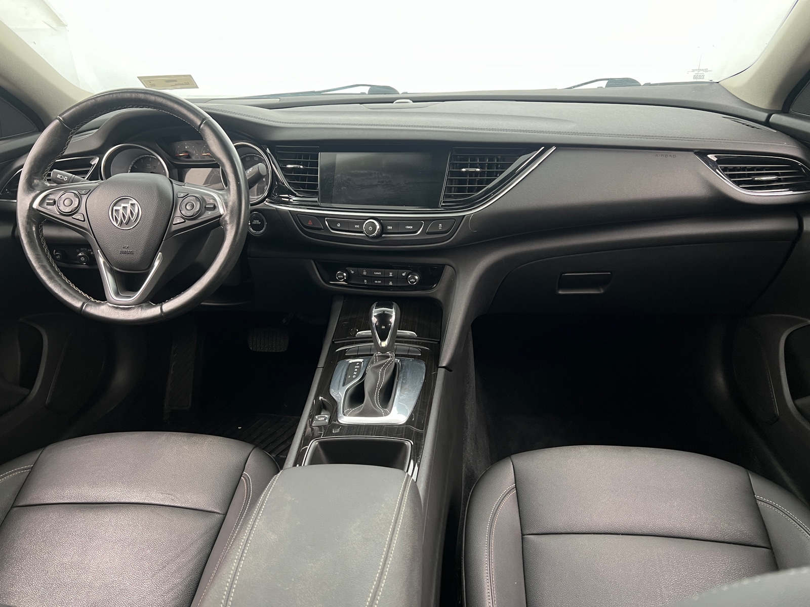 Thumbnail: 2018 Buick Regal - 2