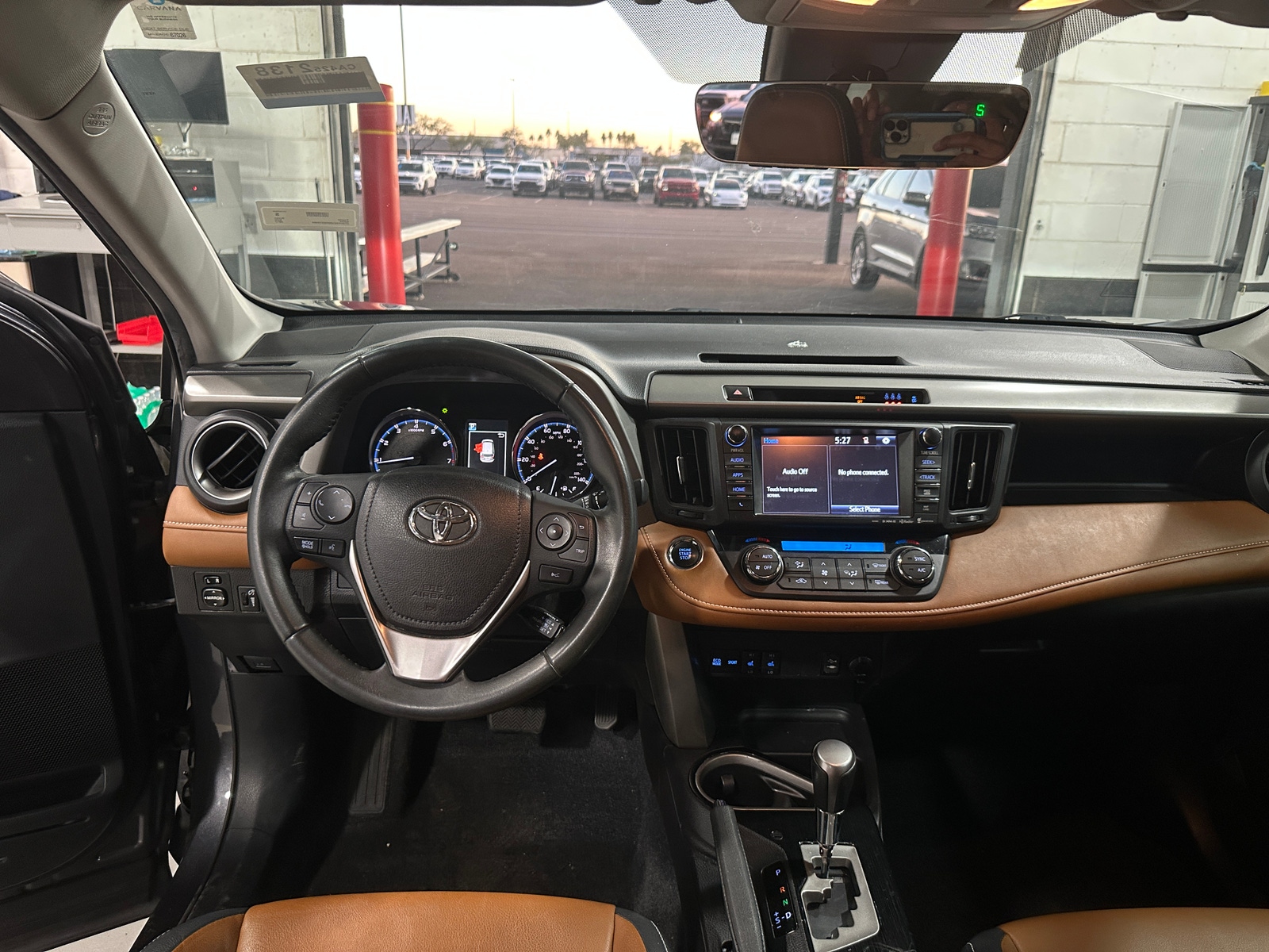 Thumbnail: 2017 Toyota RAV4 - 4