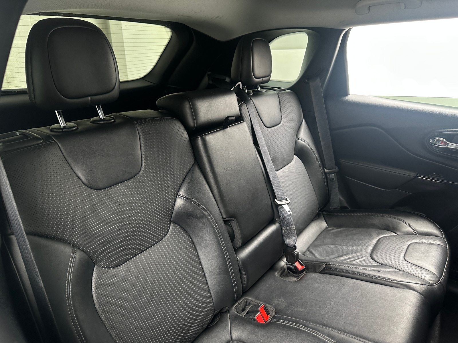 Thumbnail: 2023 Jeep Cherokee - 5