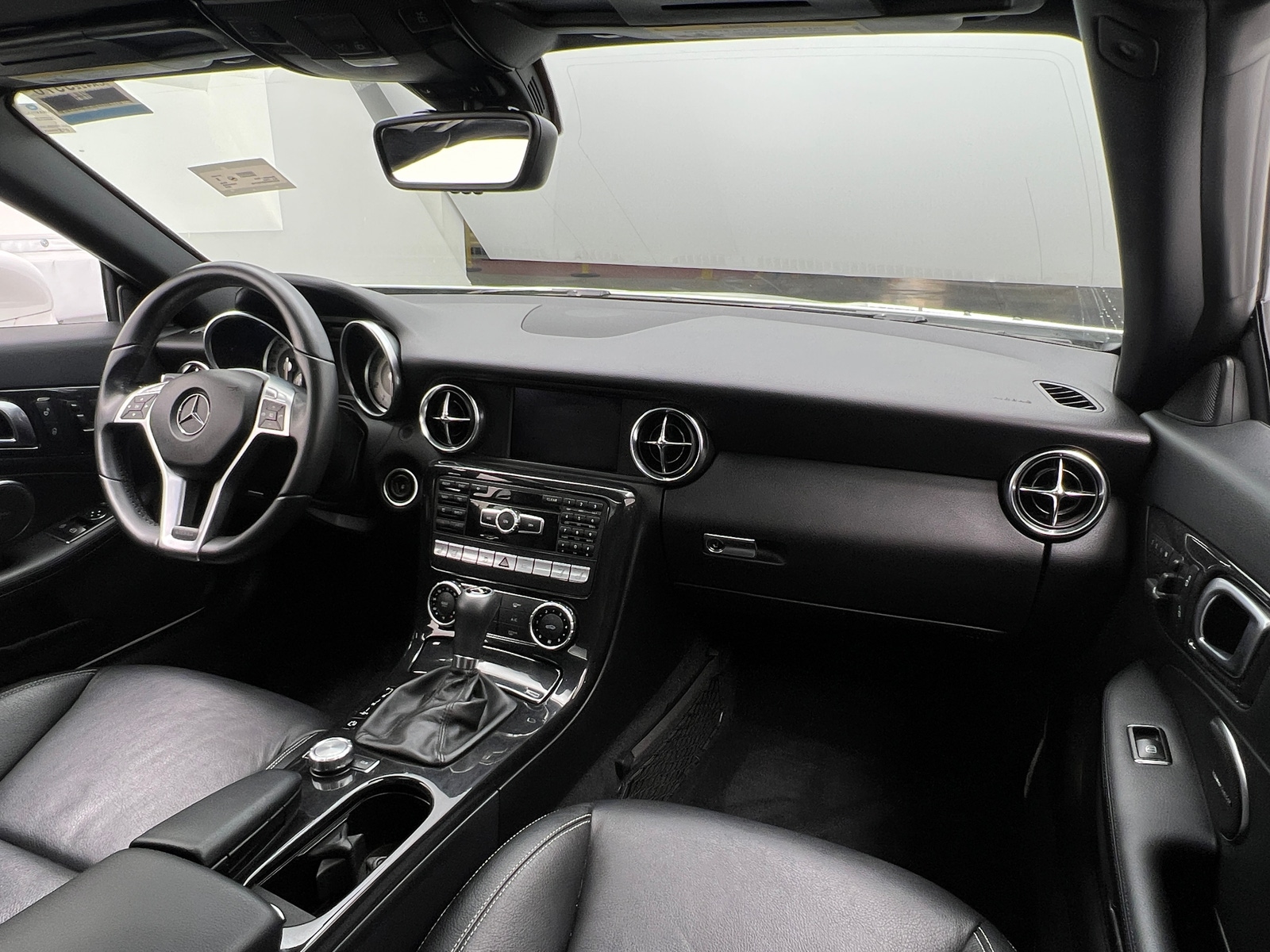 Thumbnail: 2014 Mercedes-Benz SLK - 2
