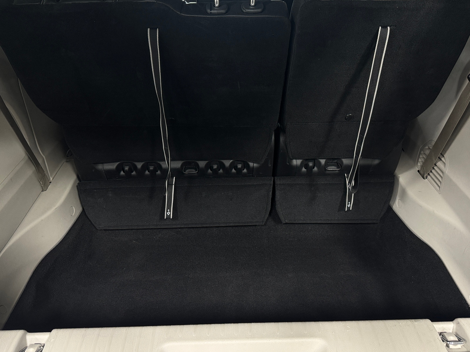 Thumbnail: 2024 Chrysler Pacifica - 6