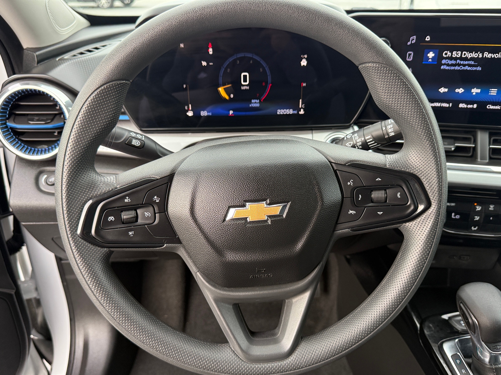 Thumbnail: 2025 Chevrolet Trax - 5