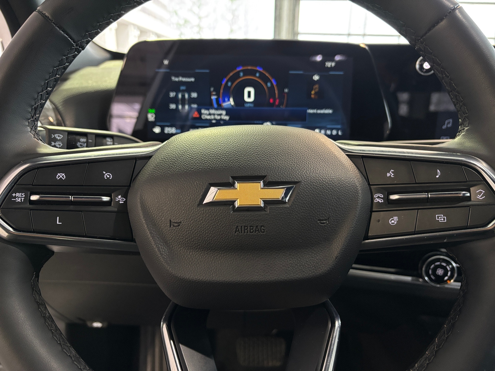 Thumbnail: 2025 Chevrolet Equinox - 5